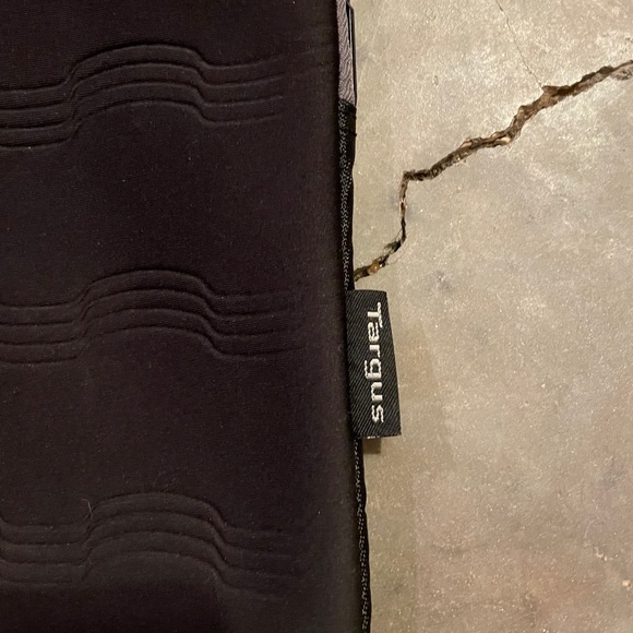 Computer Case - Picture 2 of 2